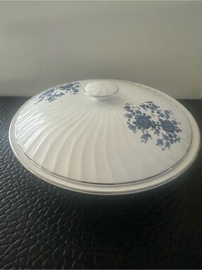 Serving Bowl Enoch Wedgwood Royal Blue
Ironstone Covered White Floral W/Lid
